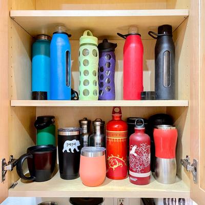 Lot 35 Group Beverage Containers Hot & Cold Sports Travel 17 pcs