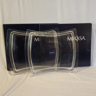 Lot of 2 Mikasa "Wings" 11.75" footed platters with original boxes.