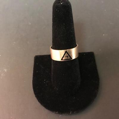 10KT GOLD RING