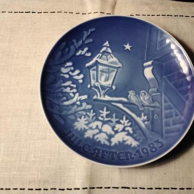 Vintage Copenhagen Holiday Plate 1983 - Christmas In The Old Town