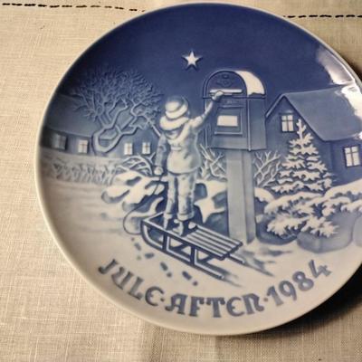 Vintage Copenhagen Holiday Plate 1984 - The Christmas Letter