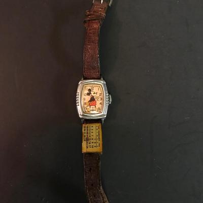 VINTAGE DISNEY WATCH