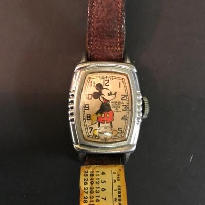 VINTAGE DISNEY WATCH