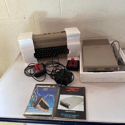 Commodore 64 & Commodore Disk Drive (B-MG)