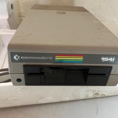 Commodore 64 & Commodore Disk Drive (B-MG)