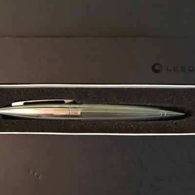 VINTAGE PEN