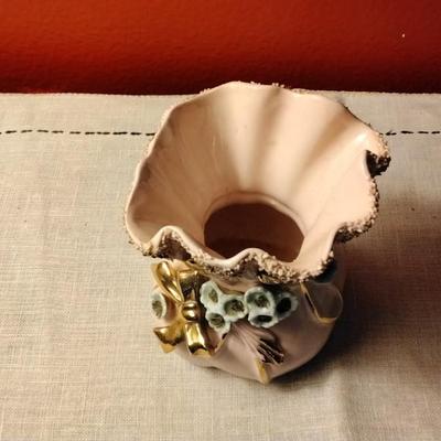 BAG SACK PURSE VASE IH2242 L Flowers Gilt Gold Ribbon Pink Ceramic