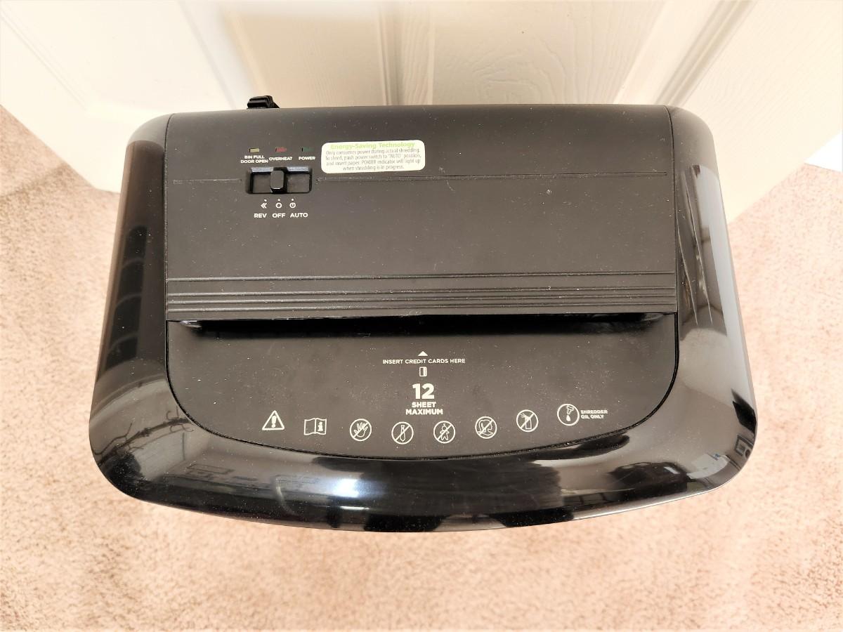 Lot 37 ATIVA 12 Sheet Paper Shredder with Manual