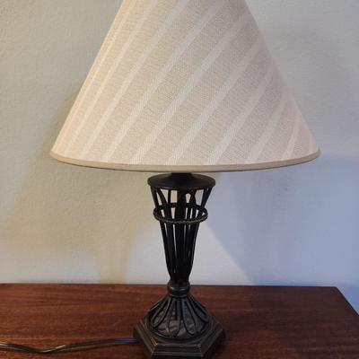 27" Tall metal 2 bulb table lamp