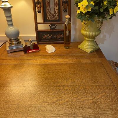 Antique Solid Wood Gate Leg Dropleaf Table