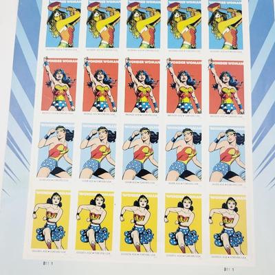 2016 WONDER WOMAN COLLECTABLE STAMP SHEET