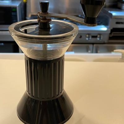 Olde Thompson Extra Large Pepper Grinder