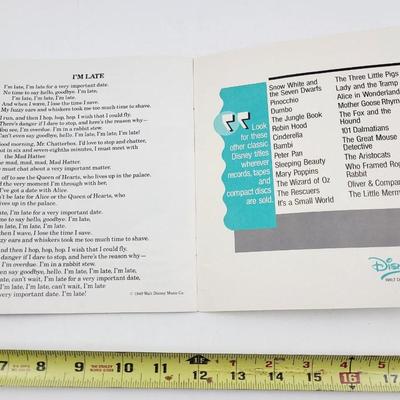 1990 WALT DISNEY ALICE IN WONDERLAND W/ SONG BOOK