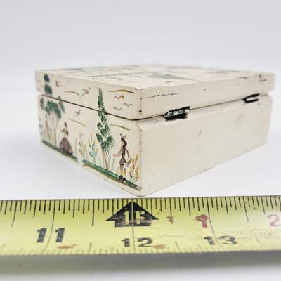 VINTAGE MEXICO FOLK ART SOLIS HAND PAINTED &SIGNED SMALL WOODEN BOX
