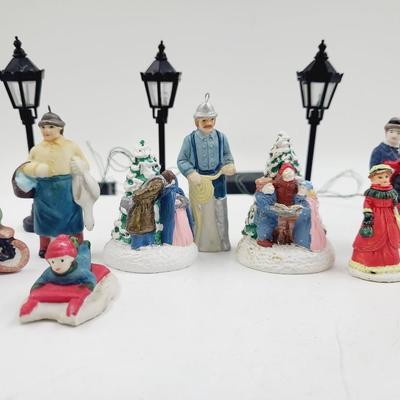 CHRISTMAS BATTERY LIGHTS & VILLAGE PEOPLE