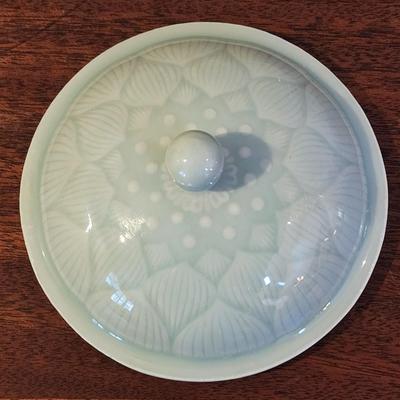 Vintage Chinese Longchuan Celedon Covered Bowl