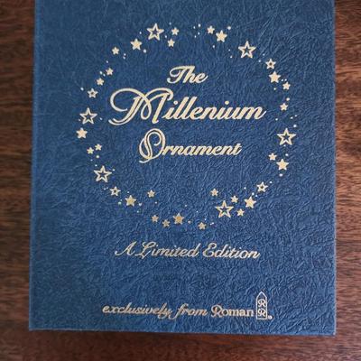 Lot of 3 Blue and White Christmas decorations: Goebel, Lladro, Roman