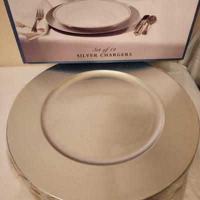 New / old stock - Classic Home Dining Set of 12 Silver Chargers