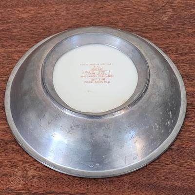 Vintage 8 1/2" Japanese Porcelainware, wrapped in metal - Painted in Hong Kong. Coral , black and white floral