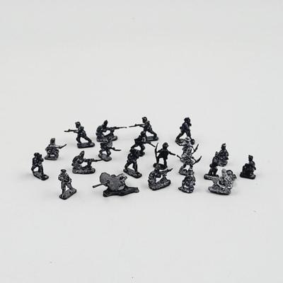 VINTAGE FIGHTER GUYS PAINTING MINATURES