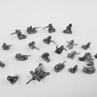VINTAGE FIGHTER GUYS PAINTING MINATURES