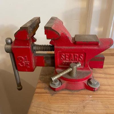 Lot 75 Sears Vice Cast Iron 3.5" Mouth Swivel