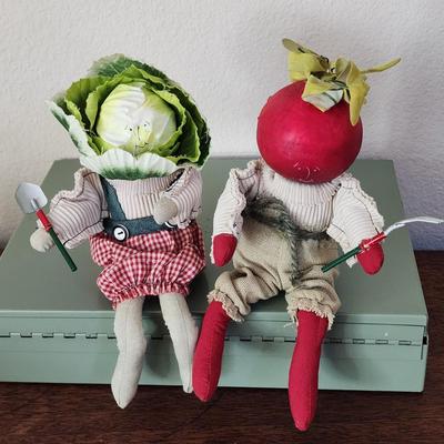 Set of4 Poseable Gardner Vegetable Head Anthropomorphic Dolls - Beet, Cabbage, Carrot and Tomato Heads