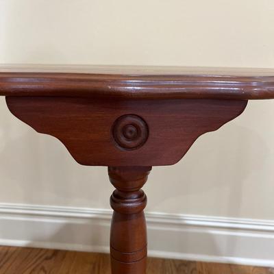 Oval Scalloped Wood Occasional Table