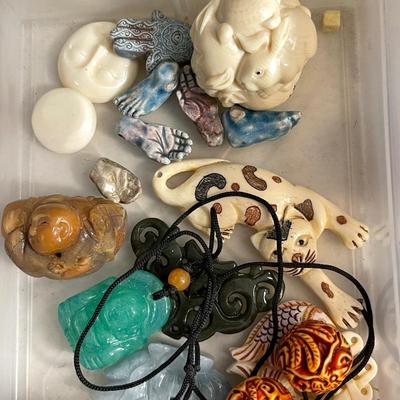 Lot 93 Plastic Craft Chest 24 Drawers Beads Doll Parts Stones