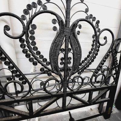 BEAUTIFUL QUEEN SIZE WORLD MARKET PEACOCK BLACK WICKER HEADBOARD ONLY