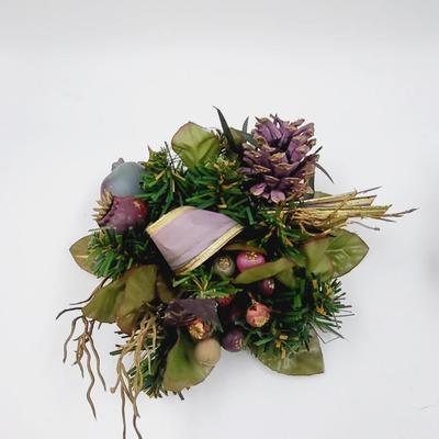 CUTE PURPLE TONED CANDLE DECOR