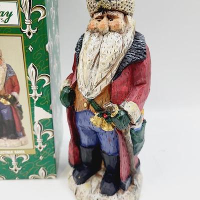 FANTASTIC OLD FASHIONED SANTA STATUE