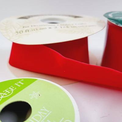 CHRISTMAS THEMED RIBBON BUNDLE