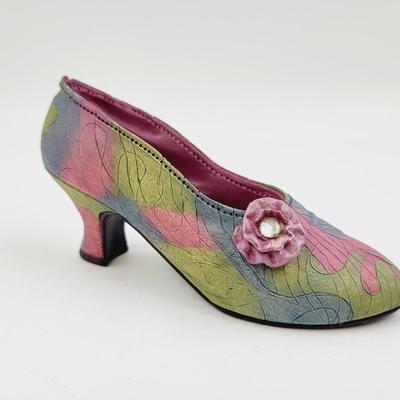 JUST THE RIGHT SHOE - ROSE COURT