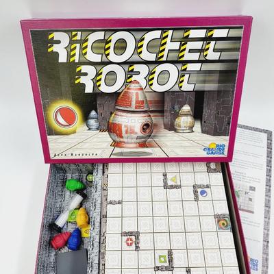 ROCOCHEC ROBOT GAME