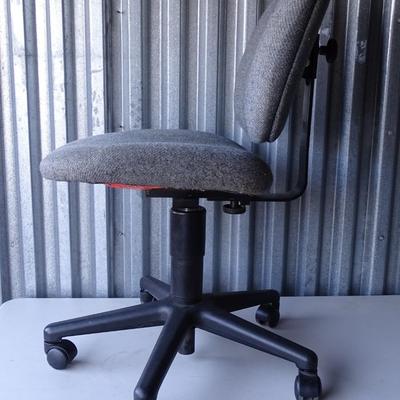 Gray fabric office chair