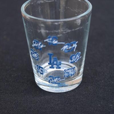 Set of 2 Dodgers pint glasses and one Dodgers shot glasses