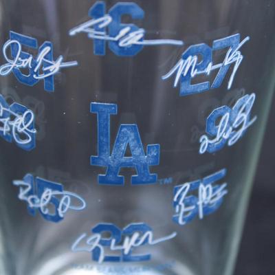 Set of 2 Dodgers pint glasses and one Dodgers shot glasses
