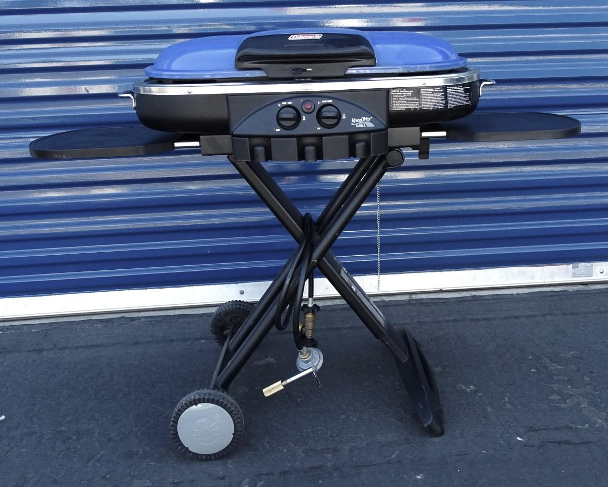Coleman propane BBQ “Road trip grill”