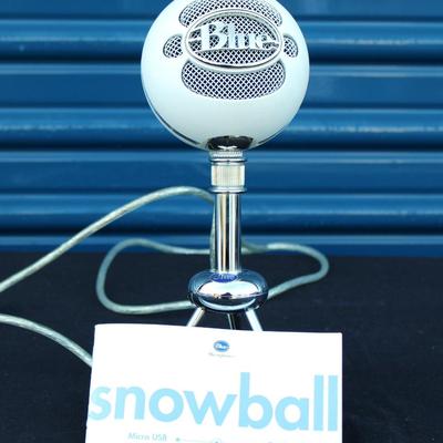 Logitech Blue Snowball Microphone - perfect for recording and streaming from your desktop