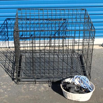 Pet supplies; dog crate, basket, leash, muzzle