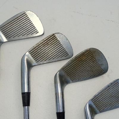 Set of Northwestern Gold Clubs plus bag. Various conditions