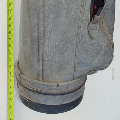 Set of Northwestern Gold Clubs plus bag. Various conditions