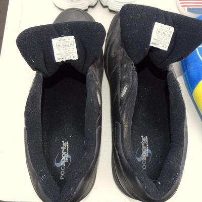 Size 10 mens shoes/slippers/sandals