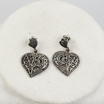 . 825 STERLING DETAILED HEART EARRING