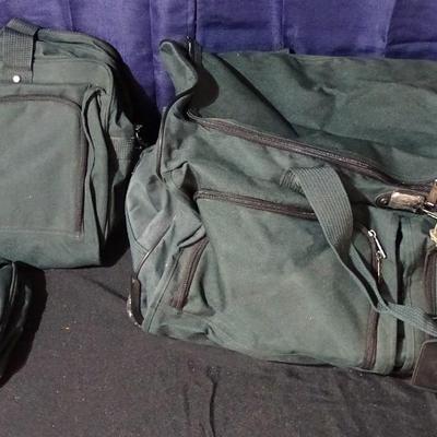 Green Three-piece Luggage Set