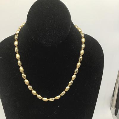 Vintage Gold Tone Metal Beaded Necklace