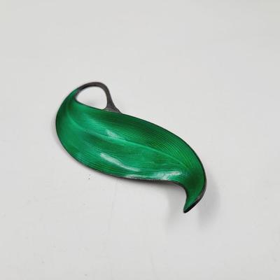 GREEN ENAMEL NORWAY STERLING BROOCH