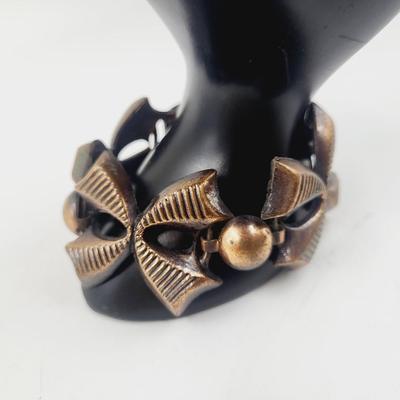 BEAUTIFUL DESIGNED BOW COPPER STATEMENT BRACELET
