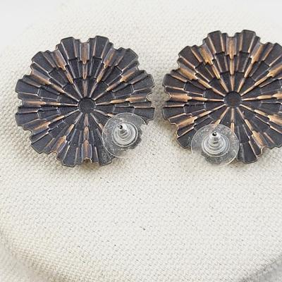 FANTASTIC FLOWER DESIGNED COPPER EARRINGS